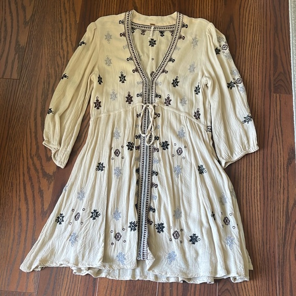 Free People Dresses & Skirts - Free people top/ mini dress
